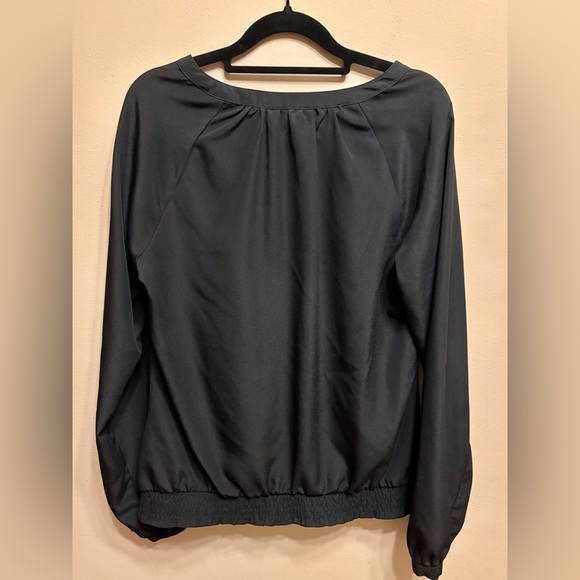 2/$15 - Jessica Black Long-Sleeve Banded Hem Top (Size S/P) - Picture 12 of 13